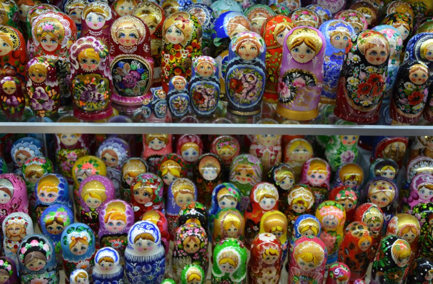 To Buy Or Not To Buy Souvenirs